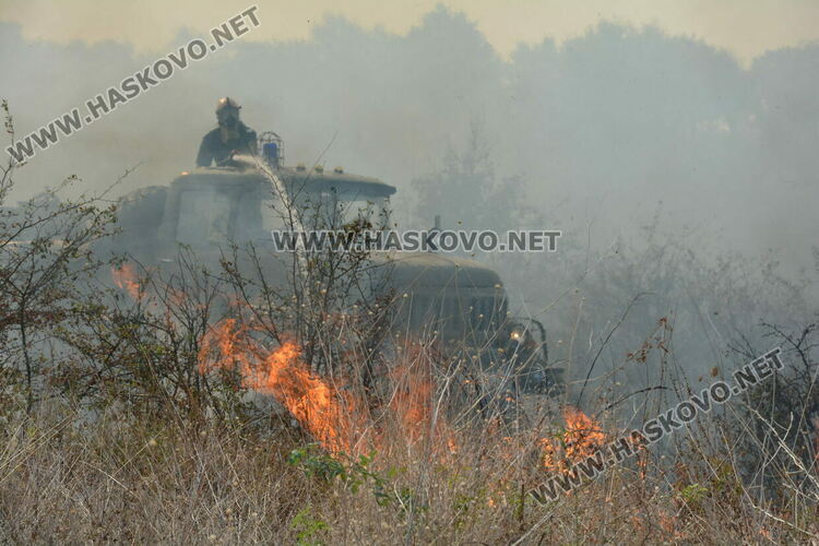 Пожар избухна край  Хасково