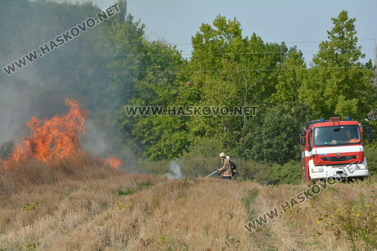 Пожар избухна край  Хасково