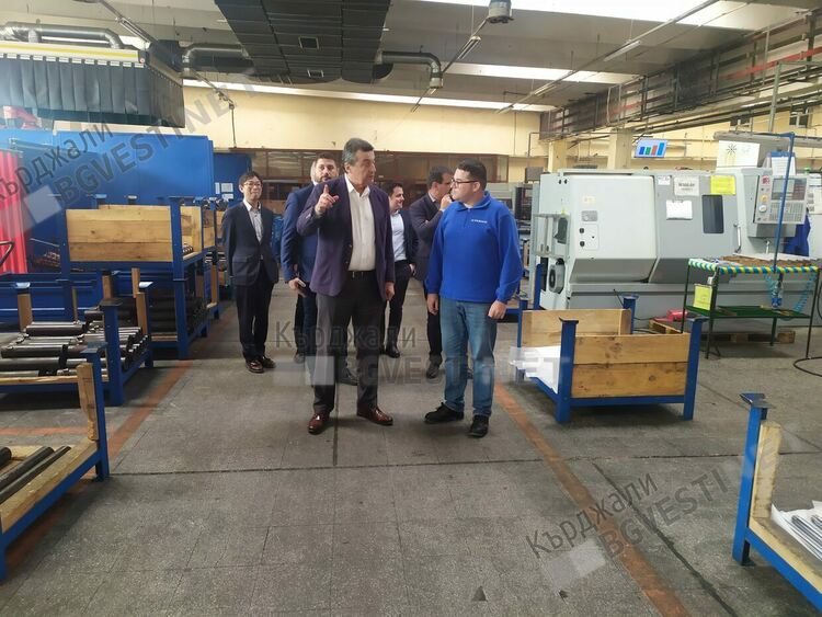 Машиностроителната компания &bdquo;Кяшиф&rdquo;работи с последно поколение металообработващи машини, купува най-доброто от &bdquo;Мазак&rdquo;