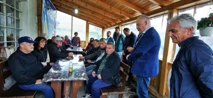 Кандидат-кметът Николай Мелемов: Първа задача на общината е да се погрижи за децата и хората в нужда и ние я изпълняваме /Галерия/