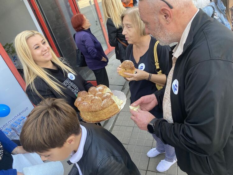 6 кандидати с № 66 за Димитровград представи „Демократична България“