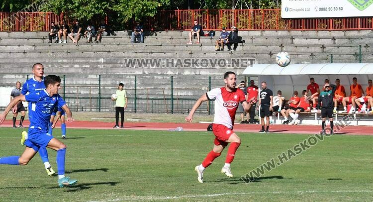 “Саяна Хасково” нанесе първа загуба на “Спартак”