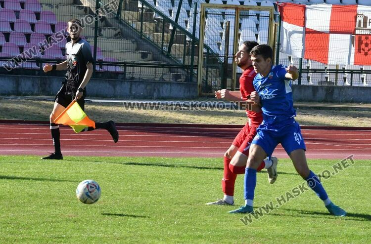 “Саяна Хасково” нанесе първа загуба на “Спартак”