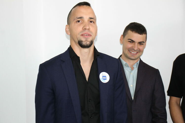 6 кандидати с № 66 за Димитровград представи „Демократична България“