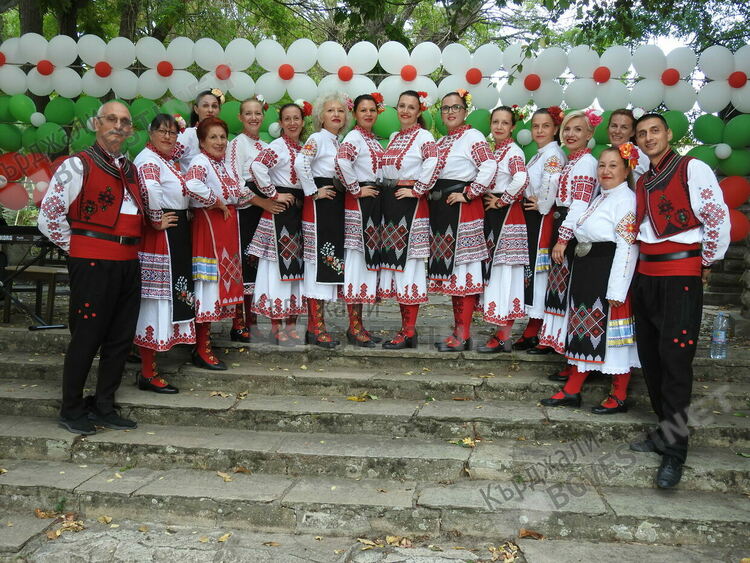 Танцов клуб „Пъстро хоро”кани кърджалийци да се включат днес в инициативата „Неделно хоро”