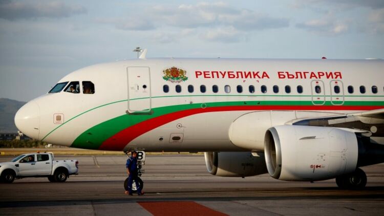 Втора група българи се прибра от Израел с правителствения самолет