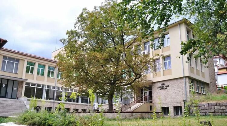 За празника си днес, Държавен архив Смолян е с отворени врати