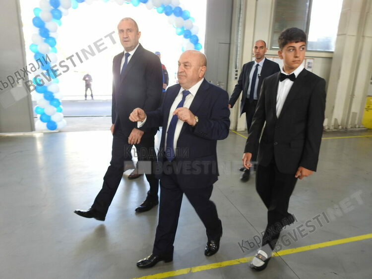 Президентът Румен Радев в Джебел:Фирма „Кяшиф” е компания на бъдещето!