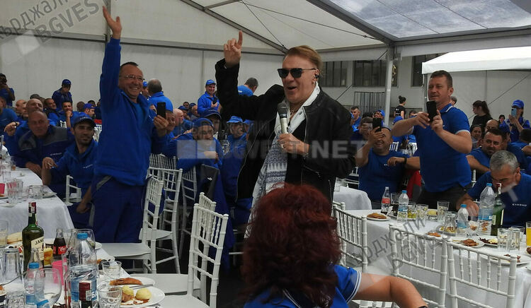 Тържество на българската музика в Джебел, инж.Кяшиф подари празник на работниците си