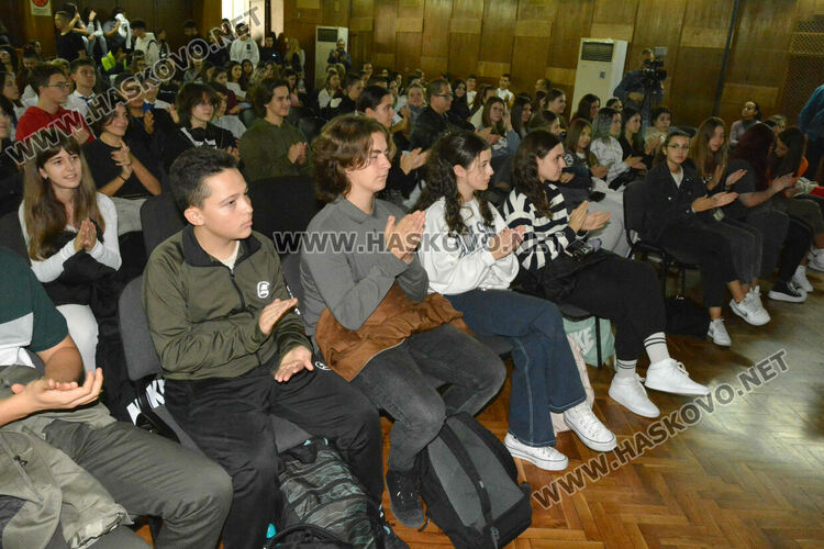 Психиатър: Огромен брой деца отключват тежки психиатрични усложнения заради наркотици