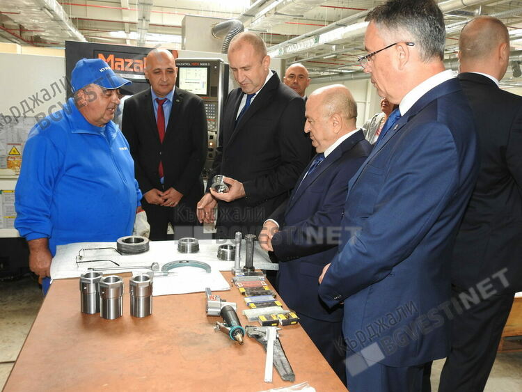 Президентът Румен Радев в Джебел:Фирма „Кяшиф” е компания на бъдещето!