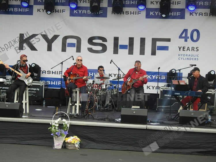 Тържество на българската музика в Джебел, инж.Кяшиф подари празник на работниците си