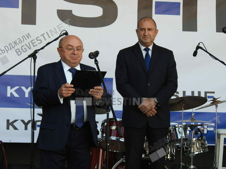 Президентът Румен Радев в Джебел:Фирма „Кяшиф” е компания на бъдещето!