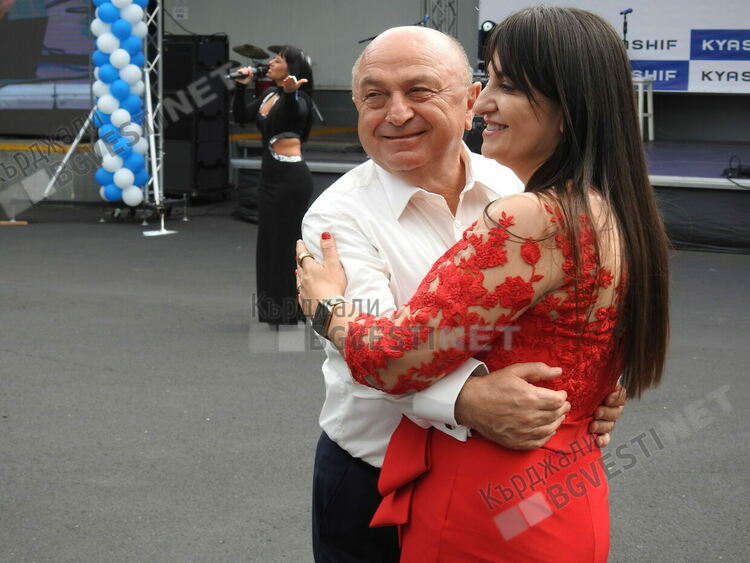 Тържество на българската музика в Джебел, инж.Кяшиф подари празник на работниците си