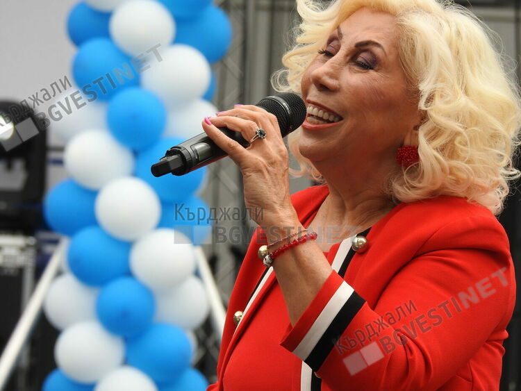 Тържество на българската музика в Джебел, инж.Кяшиф подари празник на работниците си