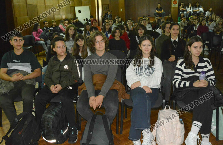 Психиатър: Огромен брой деца отключват тежки психиатрични усложнения заради наркотици