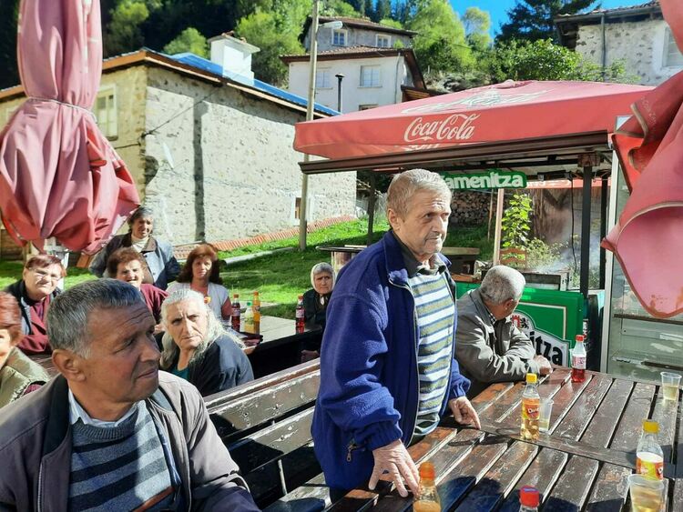 Стефан Сабрутев в с. Мугла: Медали трябва да ви дадат, защото сте останали да живеете тук!