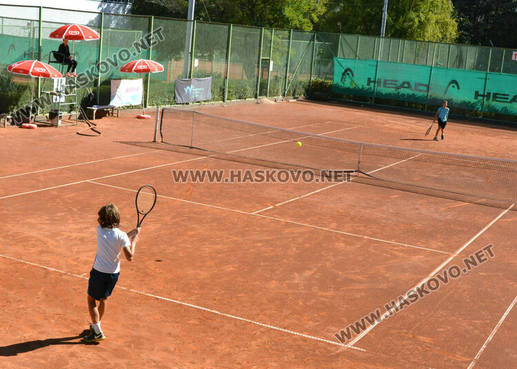 Кристиян Стефанов и Рая Маркова триумфираха на тенис турнир в Хасково