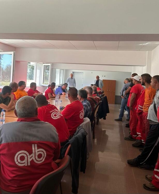 Николай Ставрев представи програмата си за развитие на Хасково пред служители на „АБ“ АД