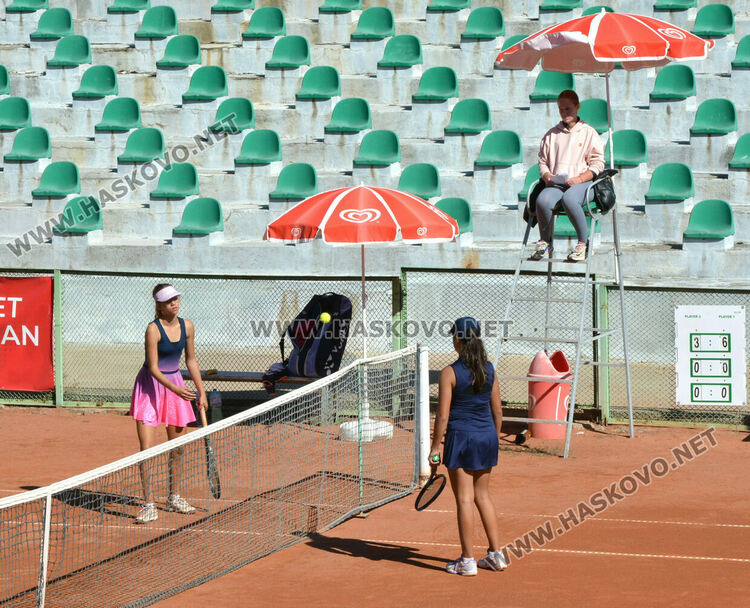 Кристиян Стефанов и Рая Маркова триумфираха на тенис турнир в Хасково