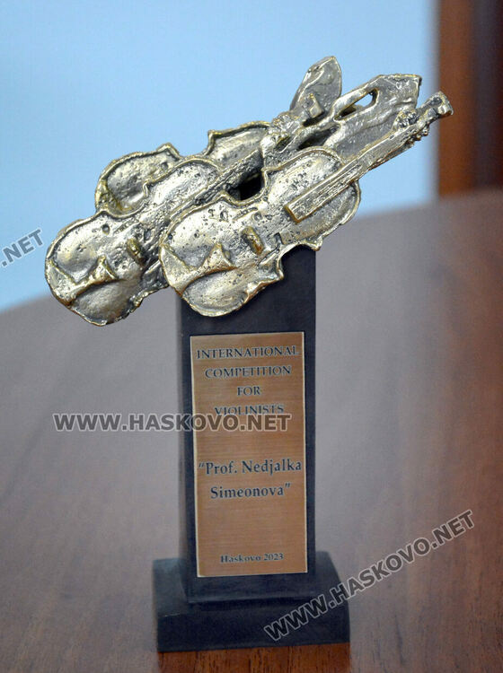 21 цигулари се представят на Международния конкурс „Проф. Недялка Симеонова“