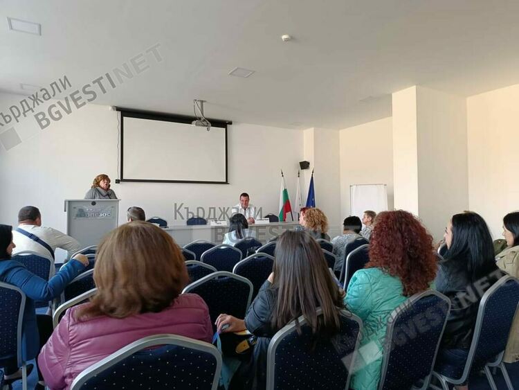 Кандидатът за кмет на Кърджали Никола Чанев от ГЕРБ се срещна  с актива на КНСБ