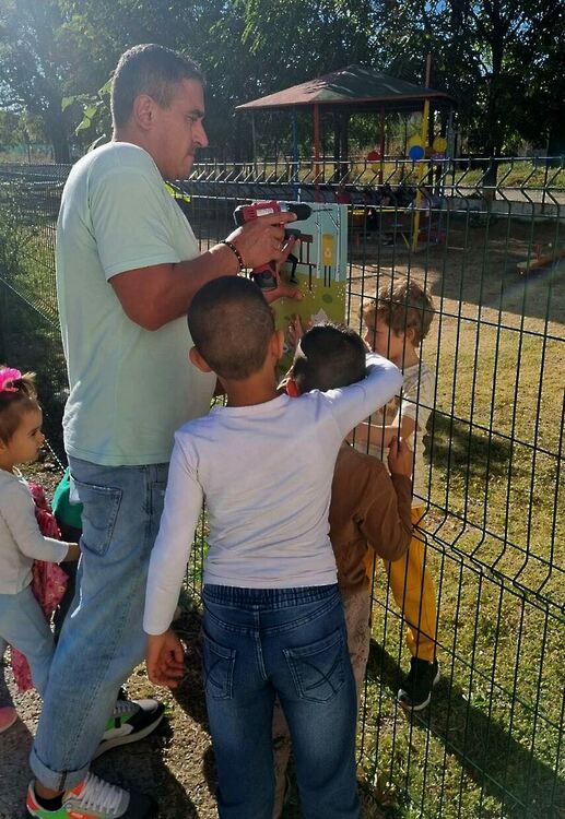 Децата от училище „Паисий“ в Хасково и от с.Стамболийски събират ненужните бутилки в Шишеяди