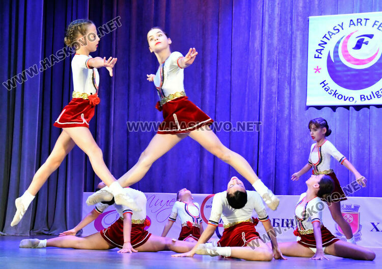 600 таланти се включиха в Арт фестивал „Фантазия“ в Хасково