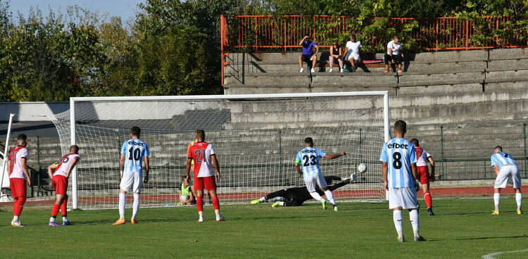 Десетима от „Созопол“ препънаха „Саяна Хасково“