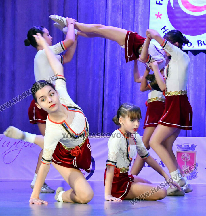 600 таланти се включиха в Арт фестивал „Фантазия“ в Хасково