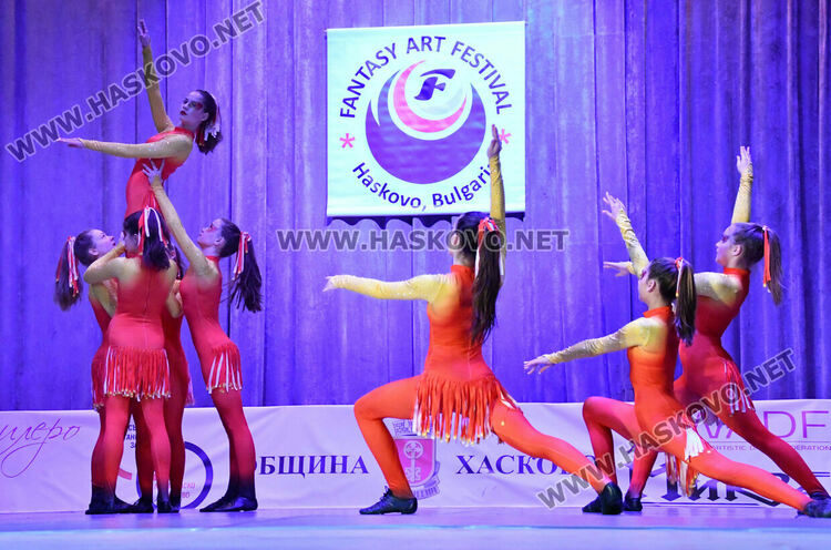 600 таланти се включиха в Арт фестивал „Фантазия“ в Хасково