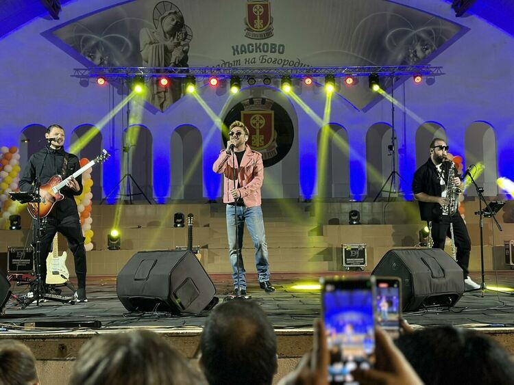 Хиляди пяха и танцуваха на концерта с Миро и Martinna в подкрепа на донорството