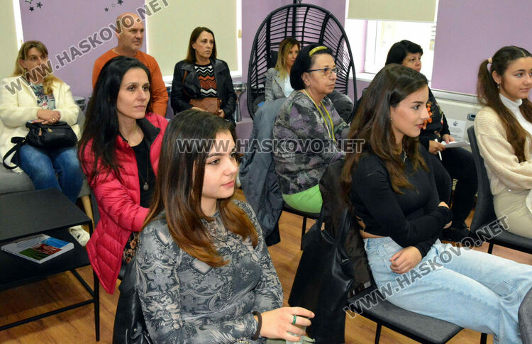 Граждани и организации се събраха за първа среща за създаване на Обществен съвет към кмета