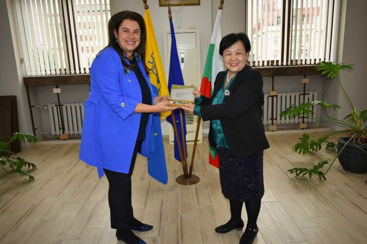 Делегация от Китай посети община Асеновград 