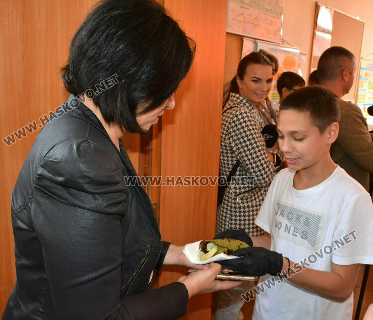 Топ готвачи и учениците им развенчаха мита, че децата не харесват здравословни храни