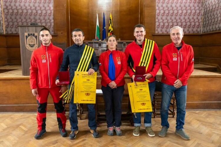 Милко Михалков и Веселин Георгиев бяха удостоени със званието почетен гражданин на Перник