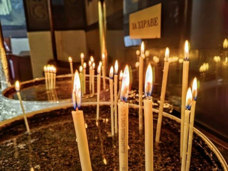 Тържествена света литургия бе обслужена в храм „Свети Иван Рилски“ по повод празника на светеца и деня на град Перник