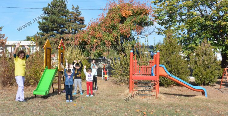 В Детската градина в с.Козлец доброволци обновиха площадката