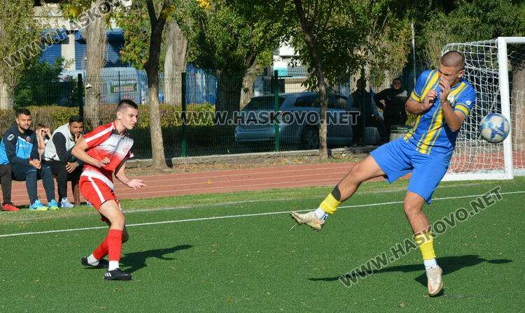 Юношите на "Хасково 2022" нанесоха съкрушителна загуба на "Крумовград"