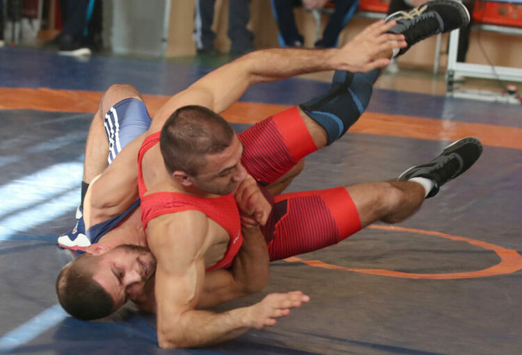 Спортното министерство увеличава парите за състезатели и треньори 