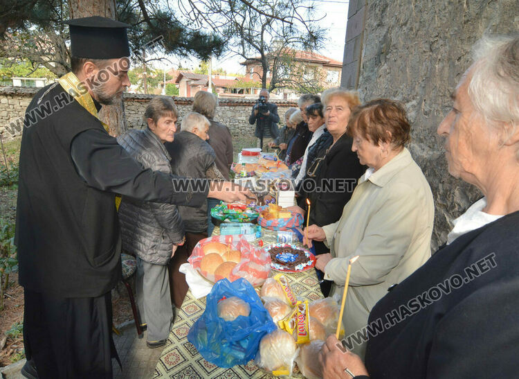 С молитва за добруване и мир хората в с.Конуш отбелазха храмовия си празник