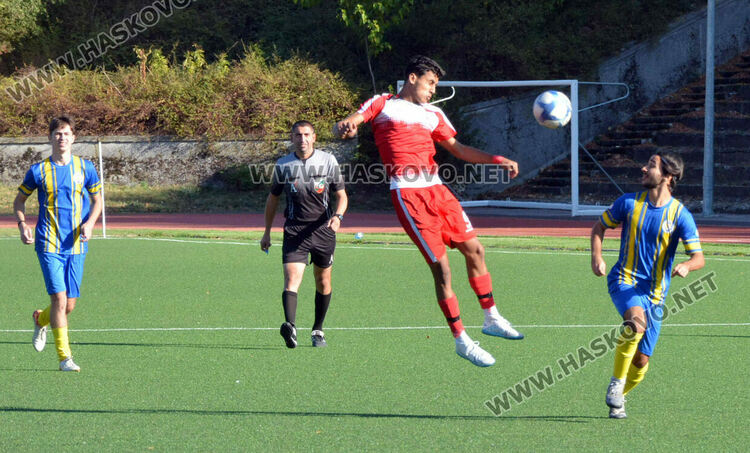 Юношите на "Хасково 2022" нанесоха съкрушителна загуба на "Крумовград"