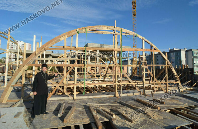 Водосвет на празника на свети Йоан Рилски в храма в кв. „Орфей“