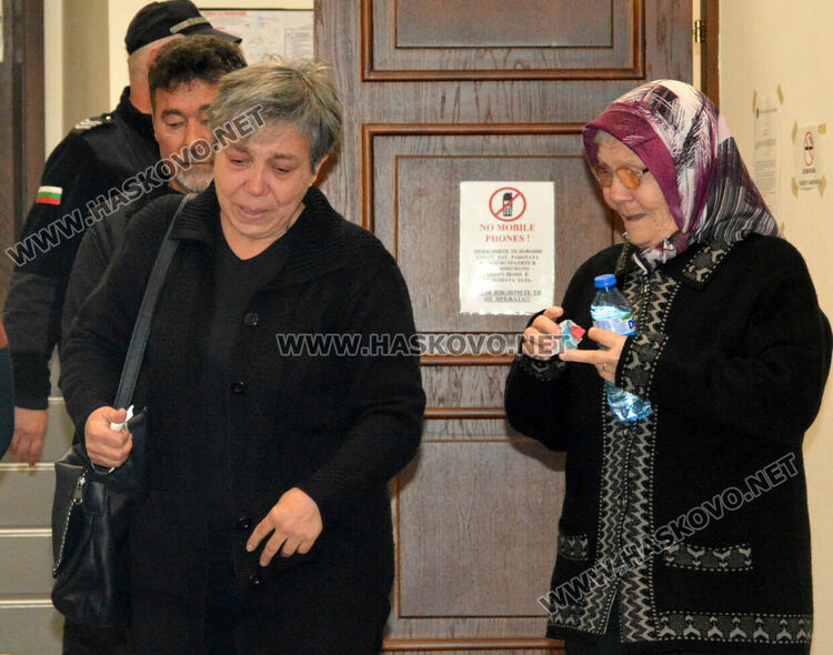 Килърът на Тути се отказа от единия си адвокат, защото не разбирал какво му говори