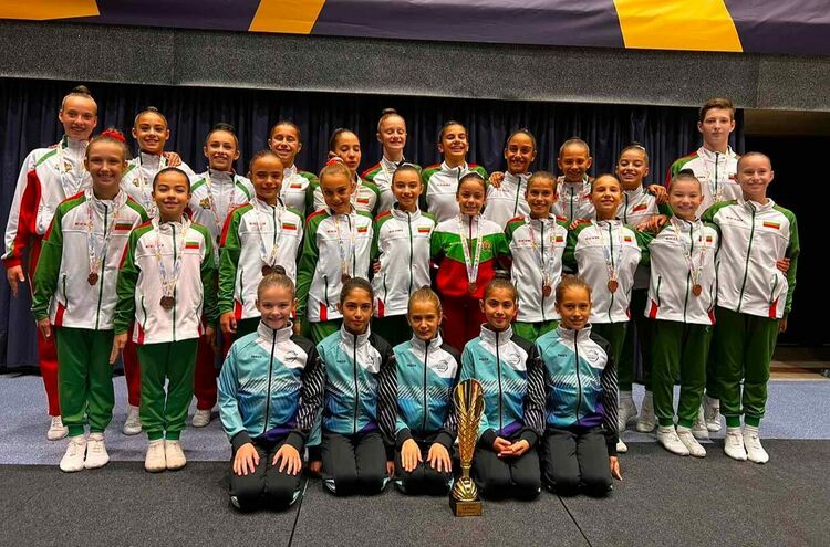 Седем медала за "Мега спорт" на Балканските игри по аеробика в Румъния