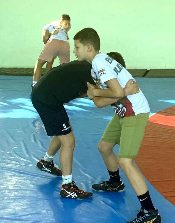 Титла и два бронзови медала за класиците на „Ангел войвода“ от турнир в Пловдив 