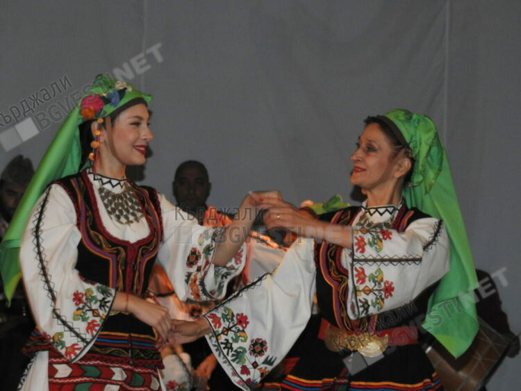 Домът на културата зарадва кърджалийци с празничен концерт за Деня на Кърджали