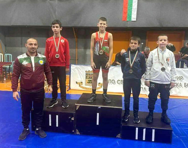 Титла и два бронзови медала за класиците на „Ангел войвода“ от турнир в Пловдив 
