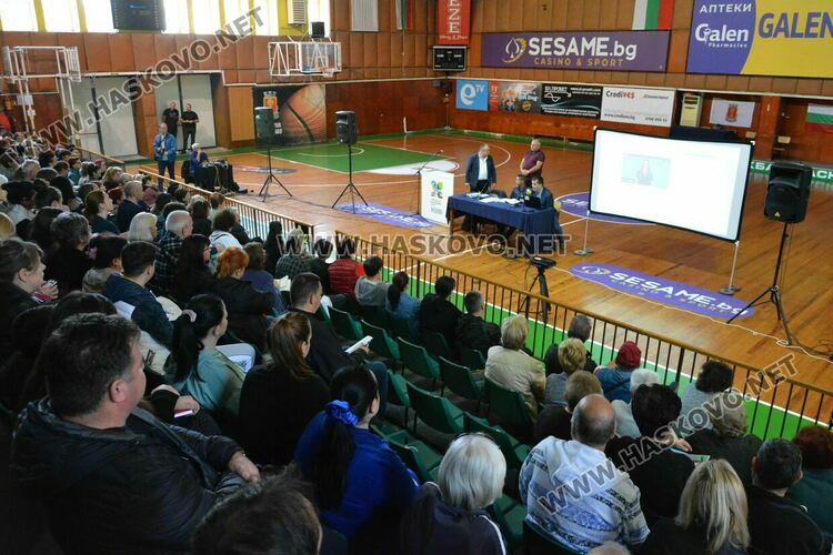 Членовете на СИК в Хасково на обучение за вота идната неделя