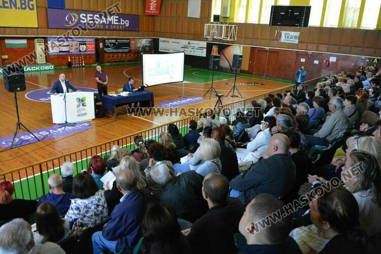 Членовете на СИК в Хасково на обучение за вота идната неделя